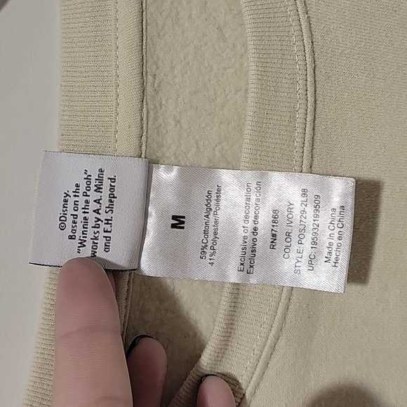 Disney Winnie the Pooh Applique‎ Crewneck Long Sleeves Sweatshirt Women Medium - Picture 5 of 13